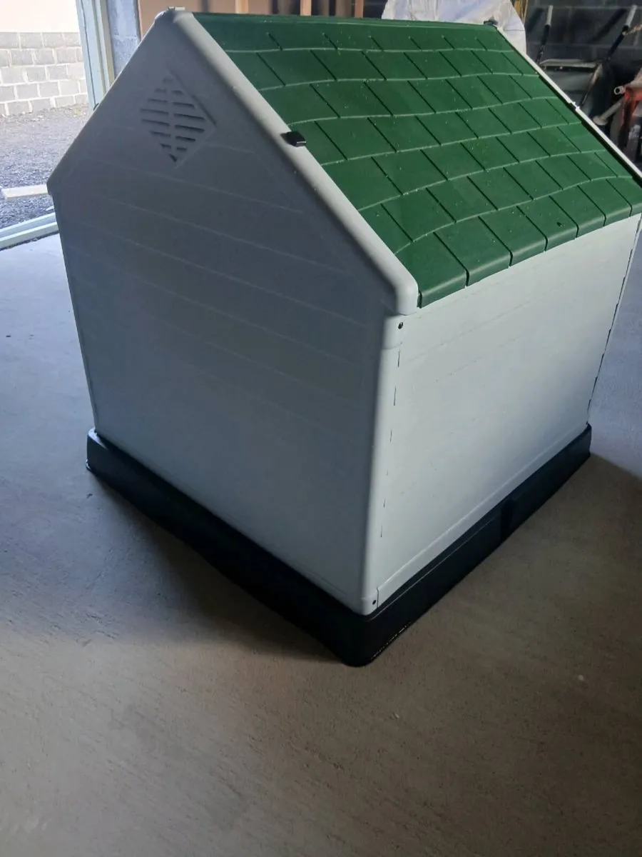 Dog kennel for sale - Image 2