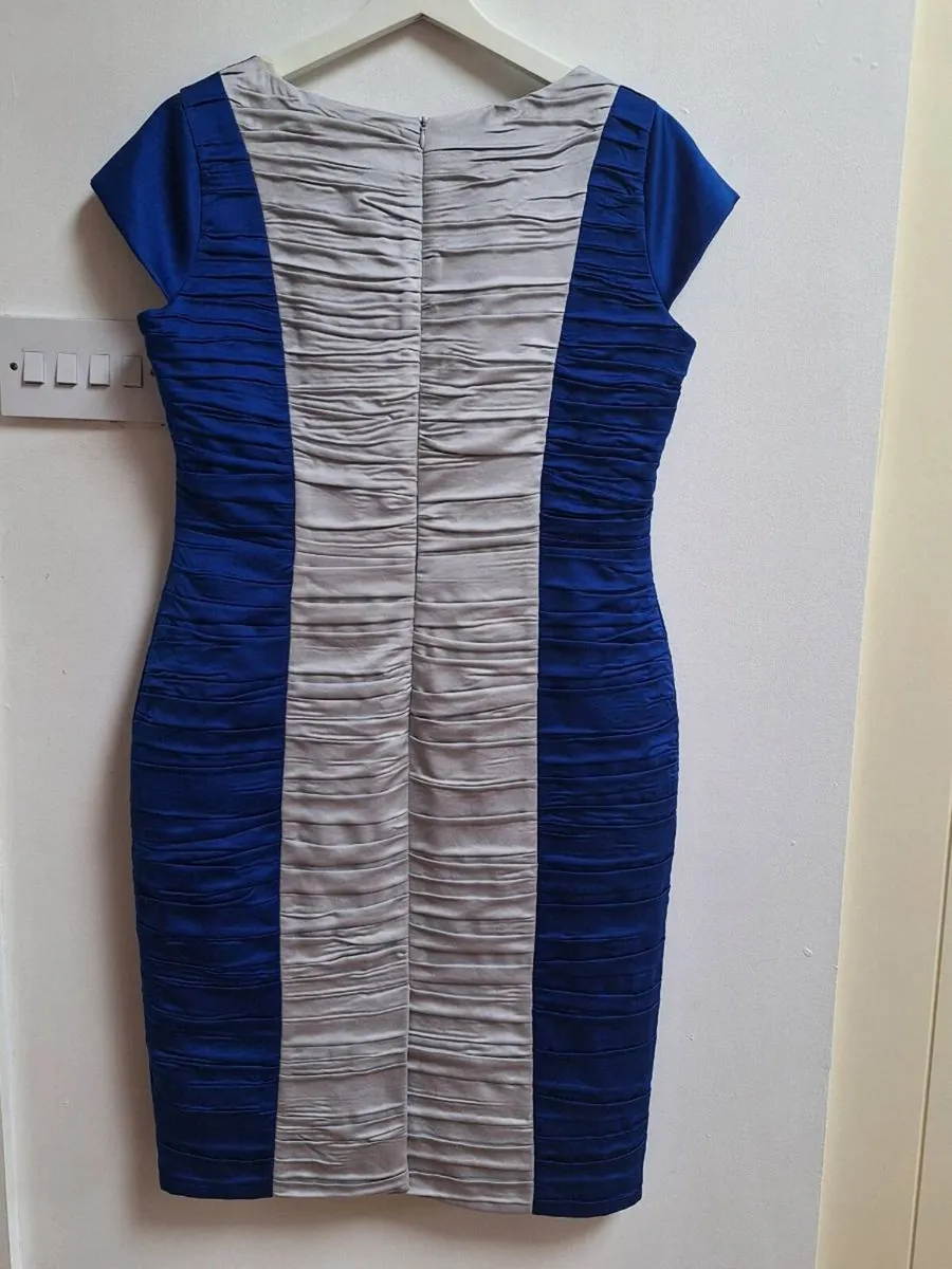 Ladie's 2 piece dress and jacket - Image 2