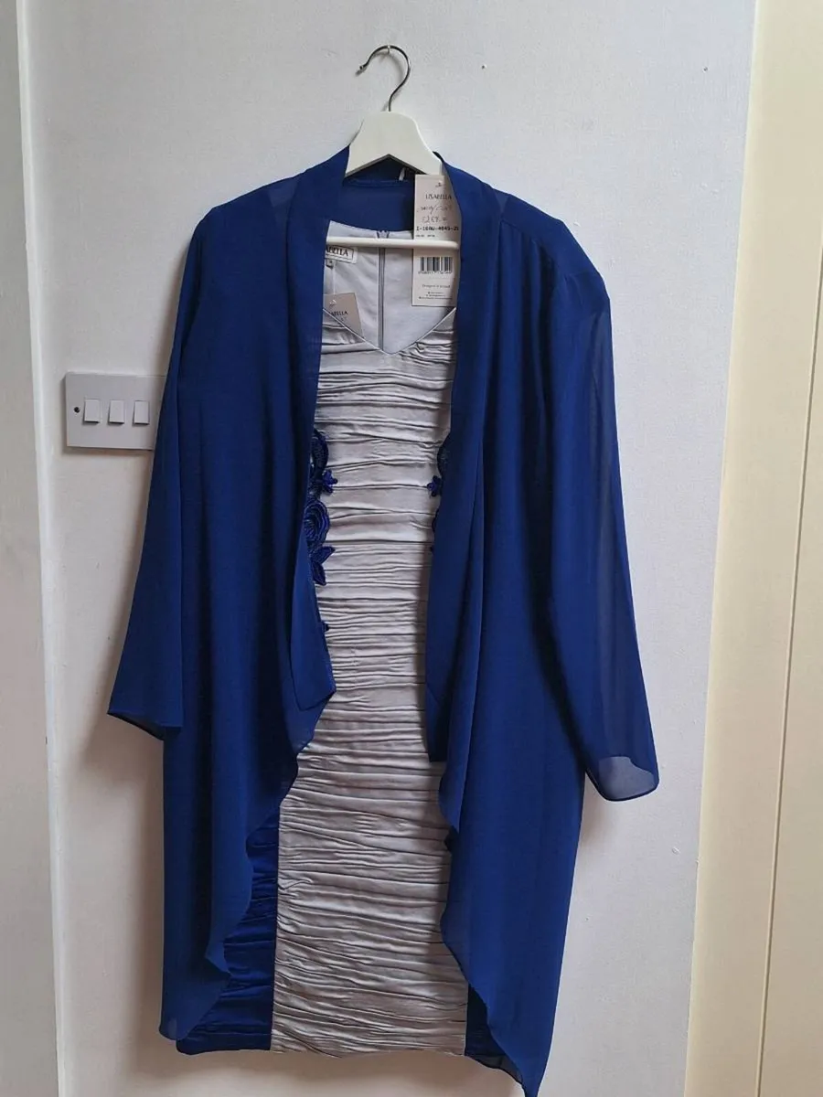 Ladie's 2 piece dress and jacket - Image 3