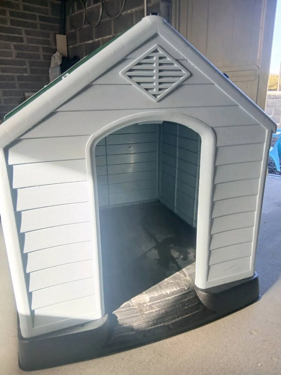 Dog kennel for sale - Image 4