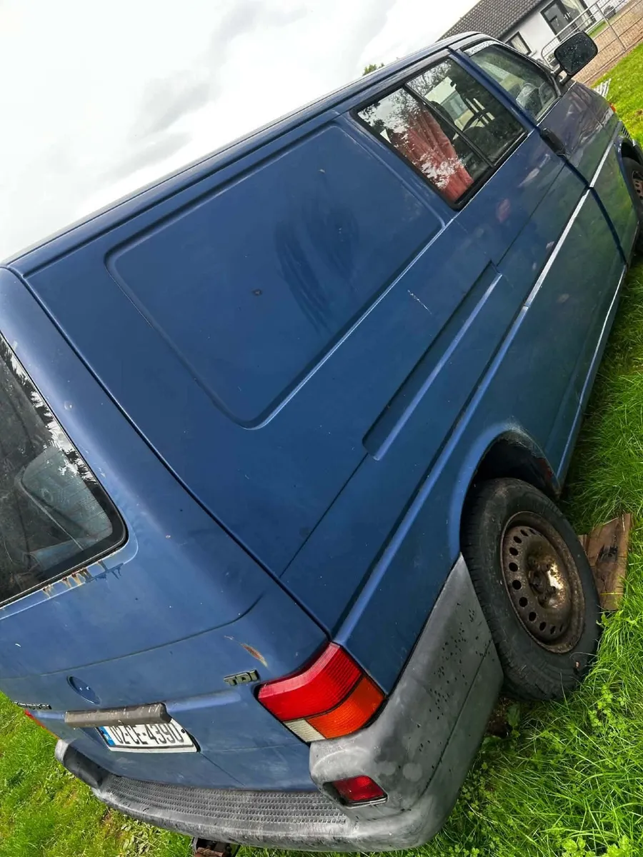 Camper - Image 2