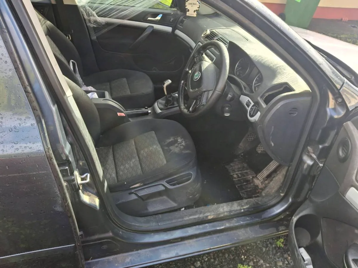 10skoda 1.9tdi quik sale - Image 3
