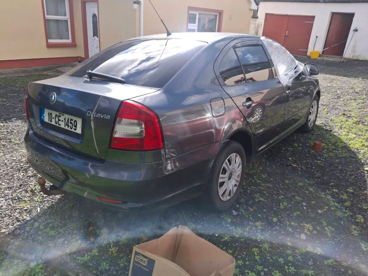 10skoda 1.9tdi quik sale - Image 4
