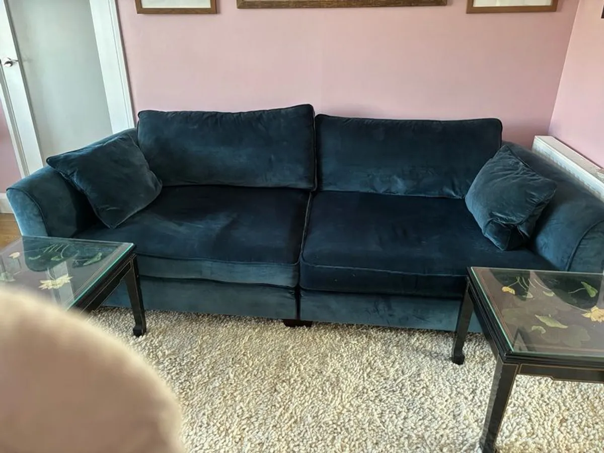 Beautiful large velvet sofa - Image 1