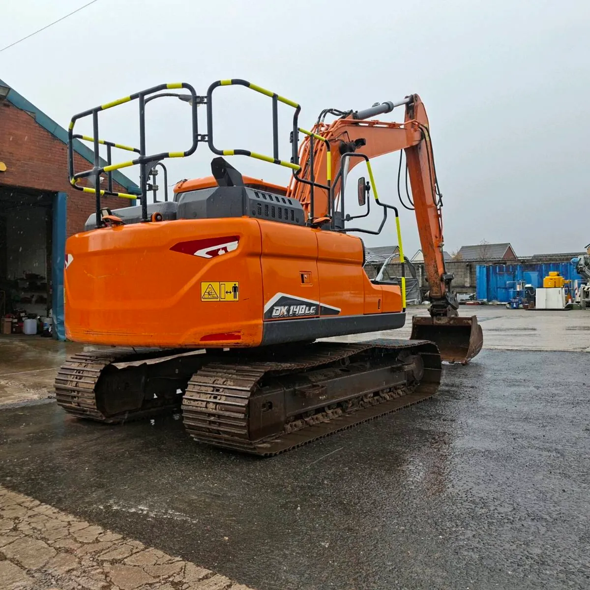 Doosan DX140LC-7 year 2022 - Image 3