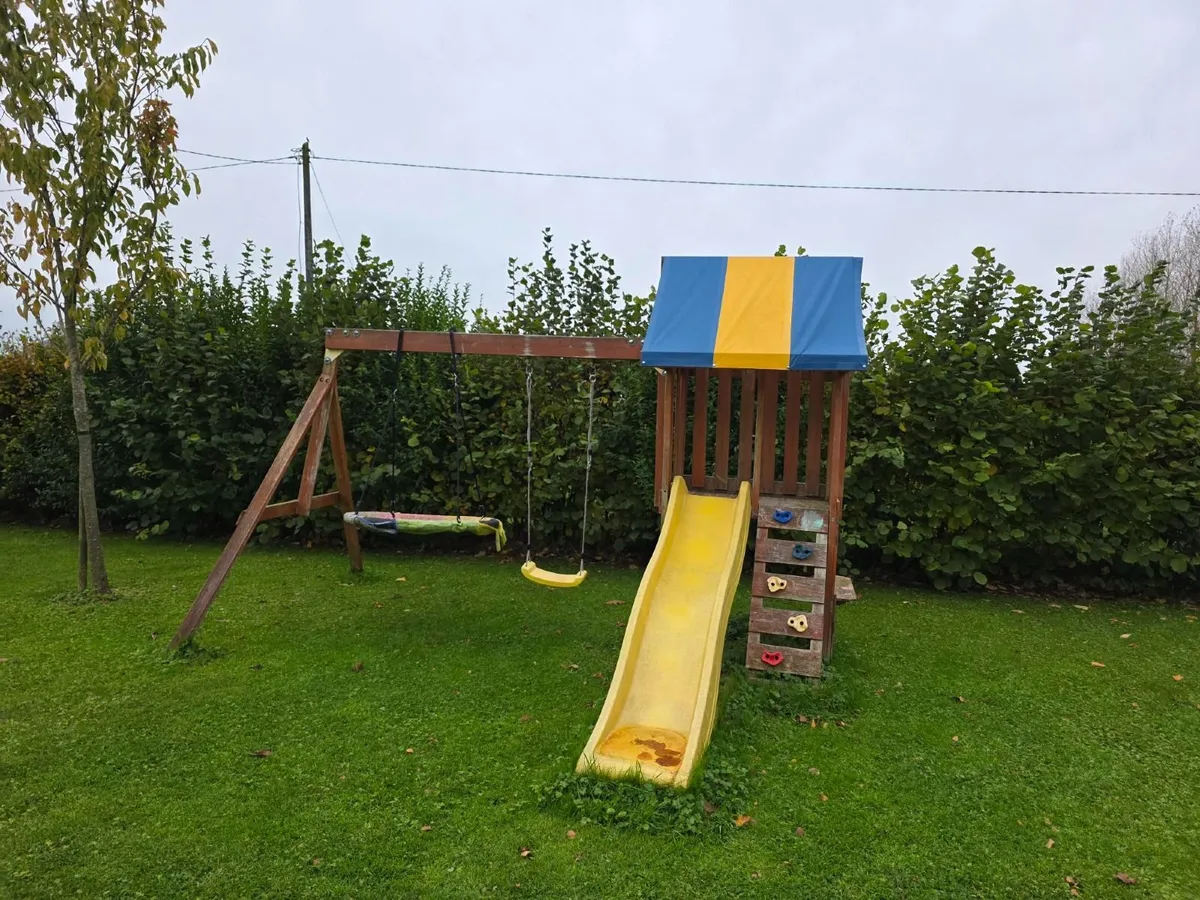 Kids Swing & Slide play unit - FREE