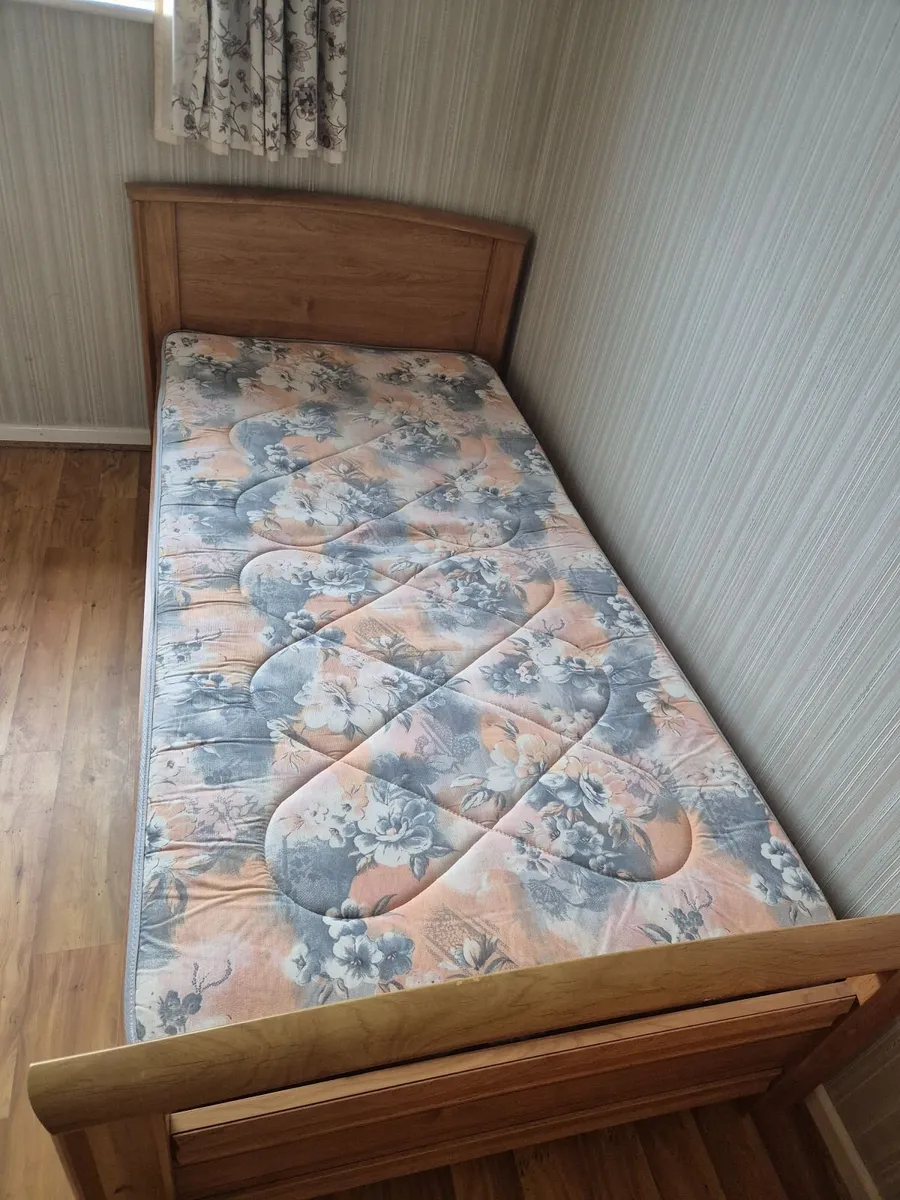 Beds - Image 1