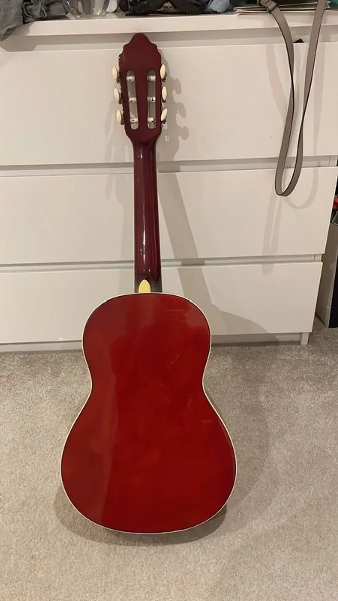 guitar - Image 1