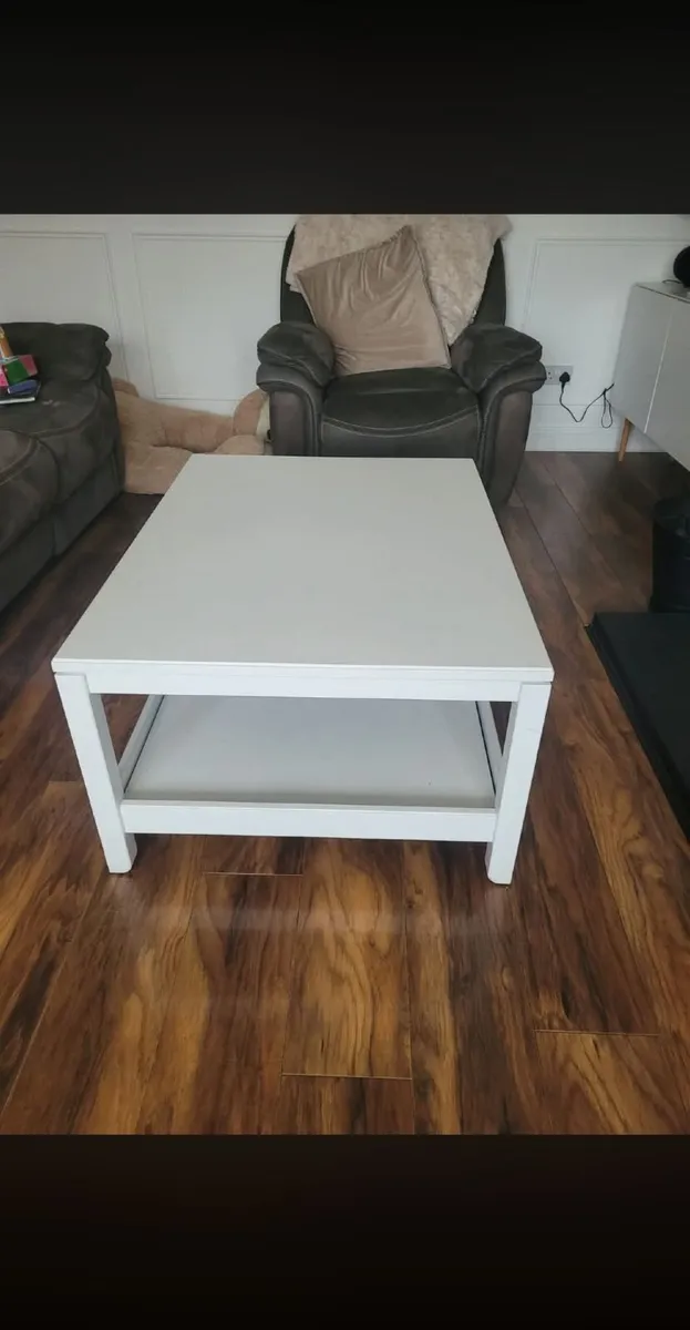 Coffee table - Image 1