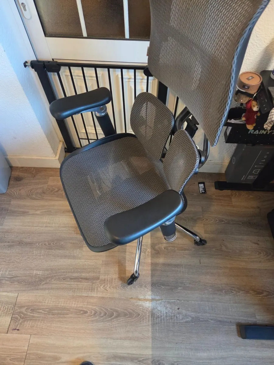 Doro S300 Ergonomic Office Chair – Brand New, Full - Image 2