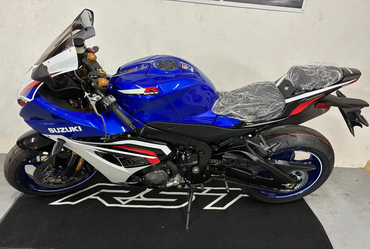 2027 Suzuki GSXR 1000R @ Meskells - Image 2