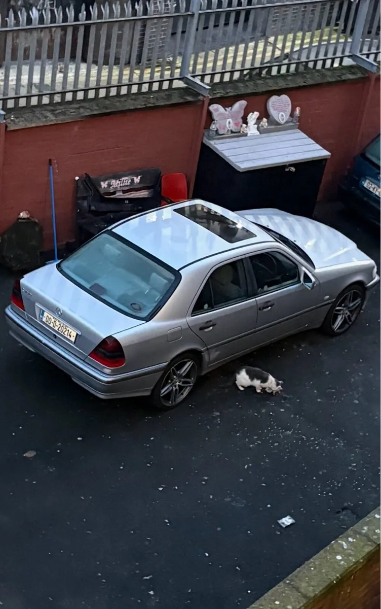 Mercedes c180 elagance and classic w202 x2 - Image 2
