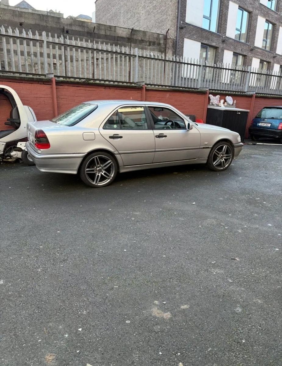 Mercedes c180 elagance and classic w202 x2 - Image 3
