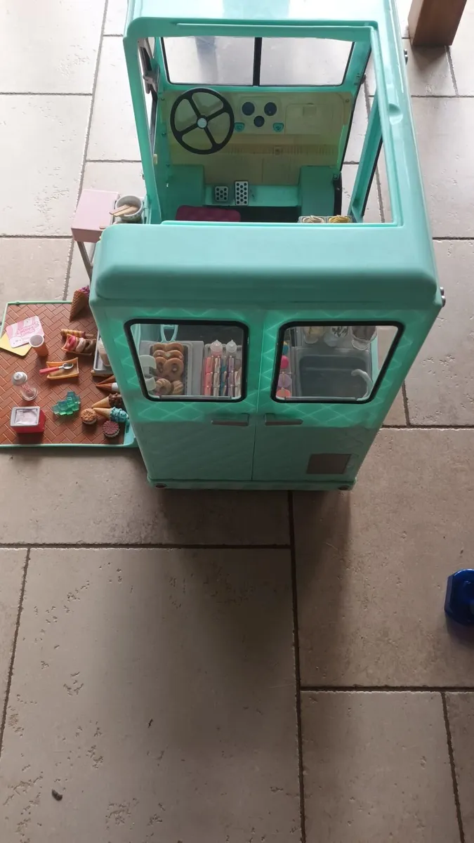 Our Generation Ice Cream Van - Image 3