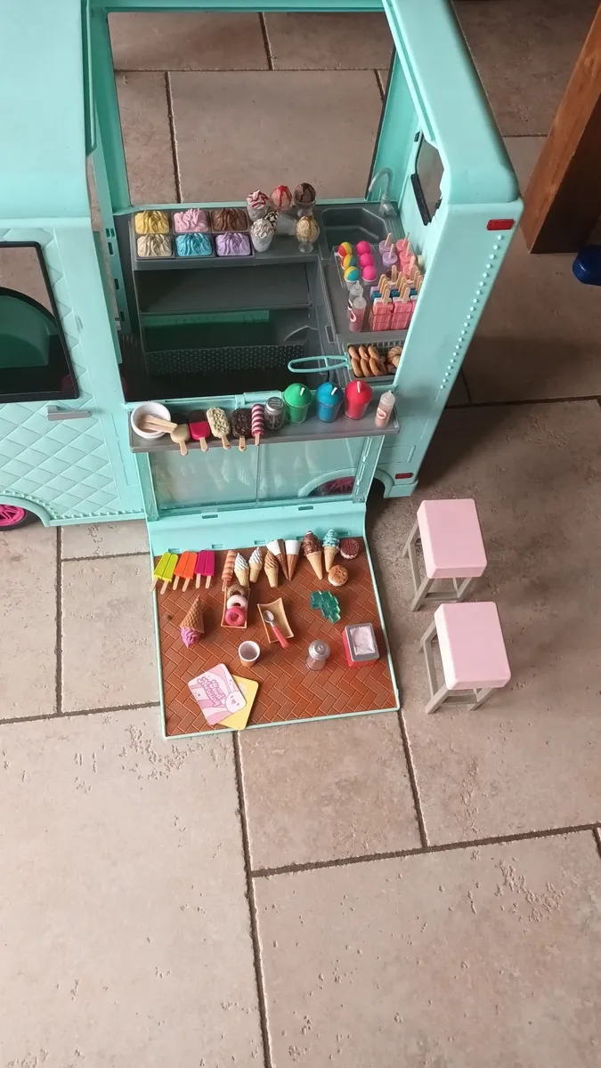 Our Generation Ice Cream Van - Image 2