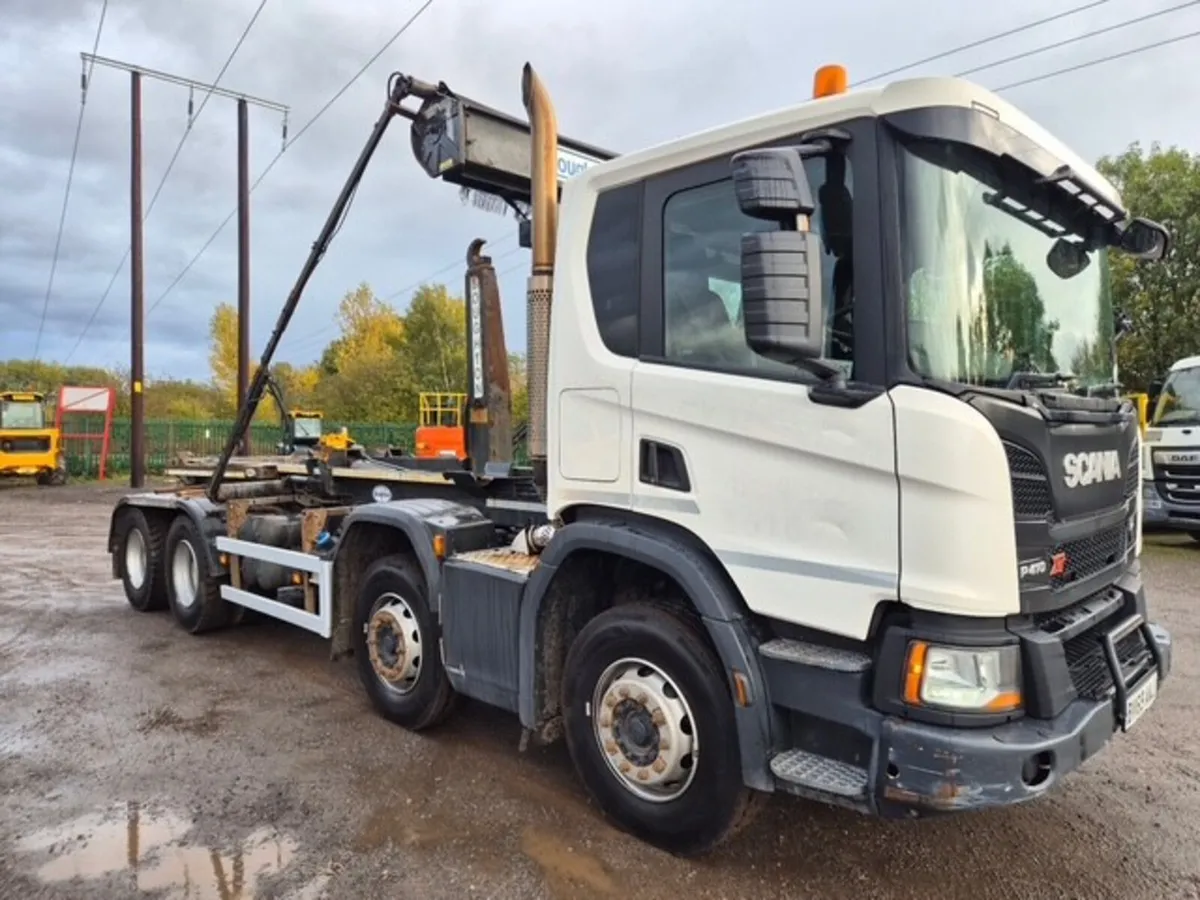 2019 (69) SCANIA P410 XT 8X4 HOOKLOADER - Image 1