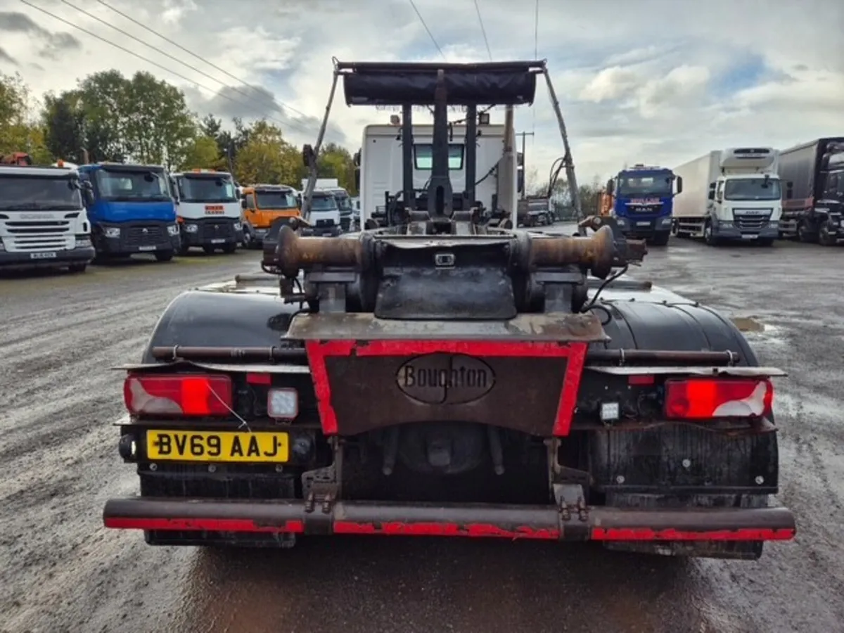 2019 (69) SCANIA P410 XT 8X4 HOOKLOADER - Image 4