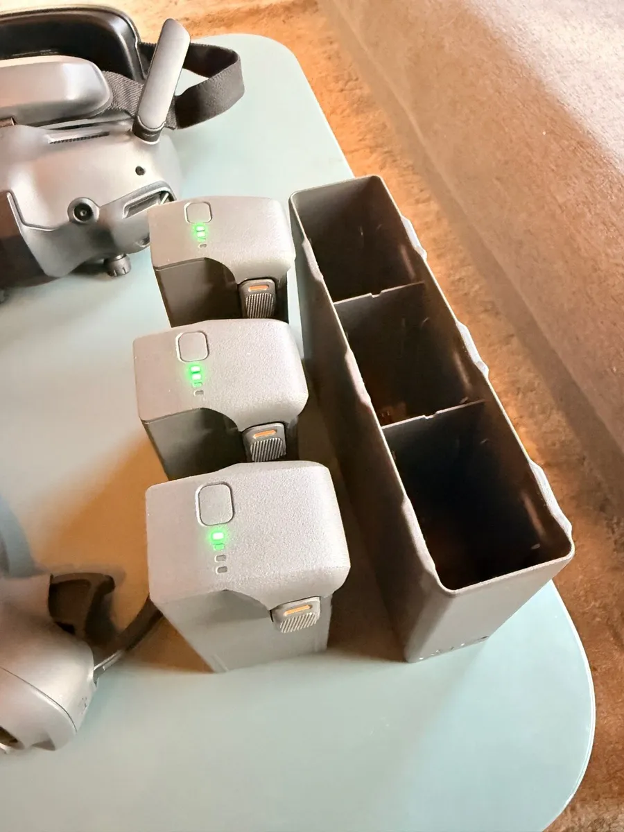 DJI Avata 2 Fly More Combo (3 batteries) - Image 4