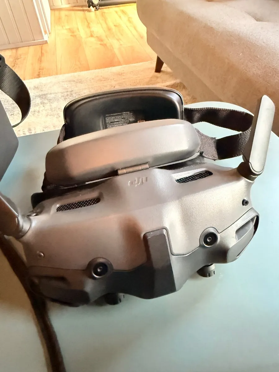 DJI Avata 2 Fly More Combo (3 batteries) - Image 3