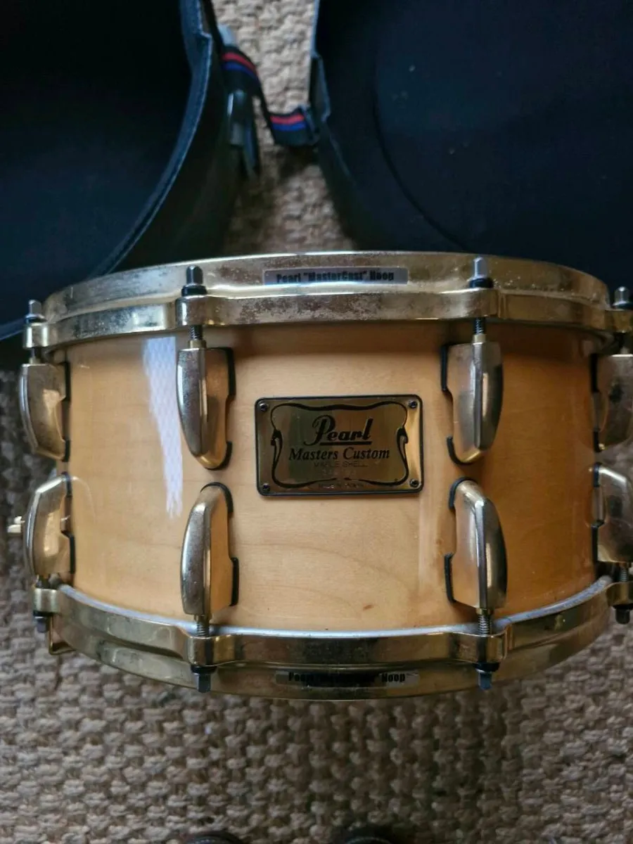 Pearl mastersound maple snare drum 14 x 6.5 - Image 1