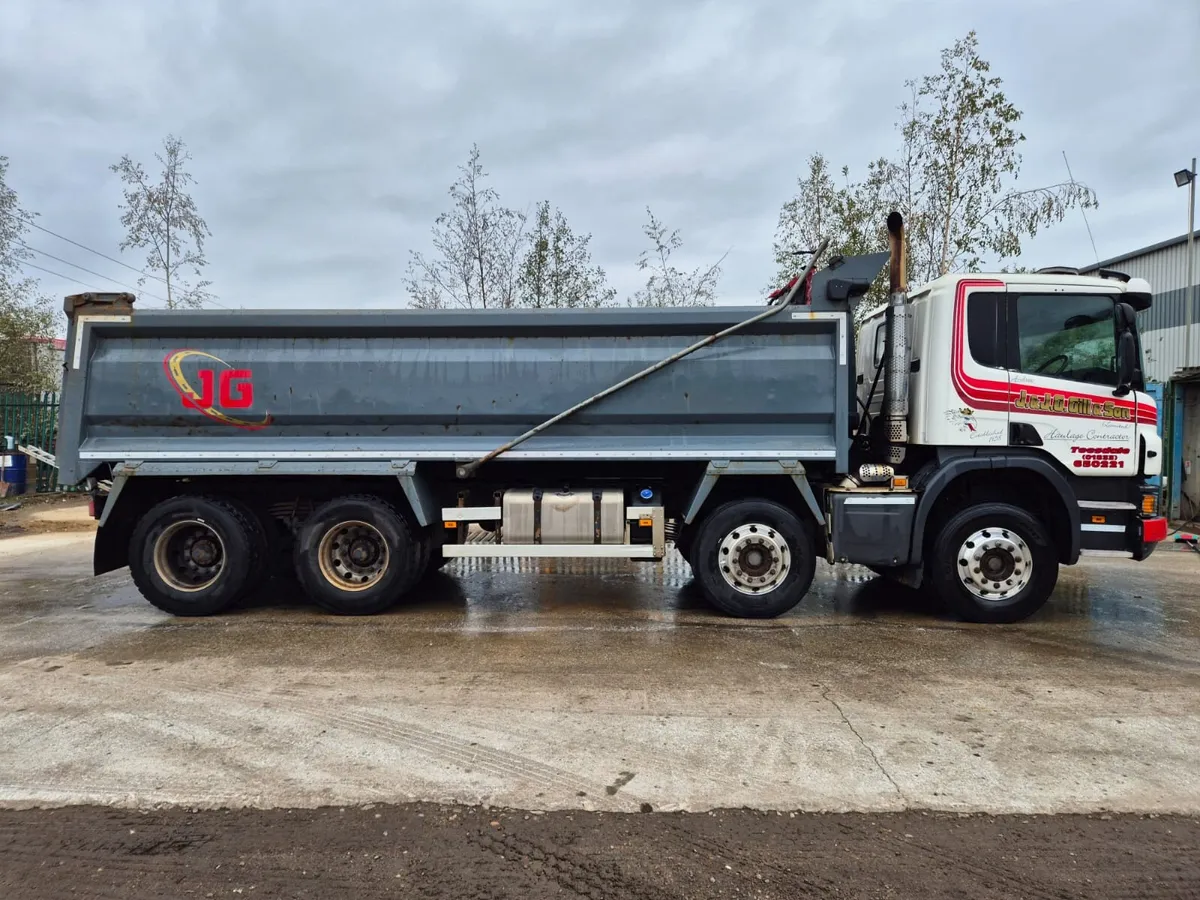2017 (67) SCANIA P410 8X4 STEEL TIPPER - Image 3