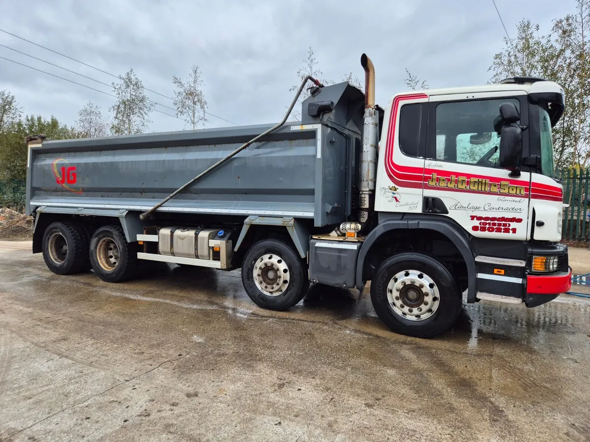 2017 (67) SCANIA P410 8X4 STEEL TIPPER - Image 2