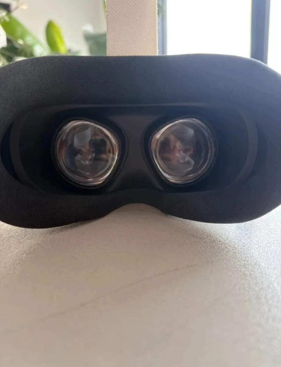 🔥 Meta Quest 3S 128GB VR Headset – Complete Set - Image 4
