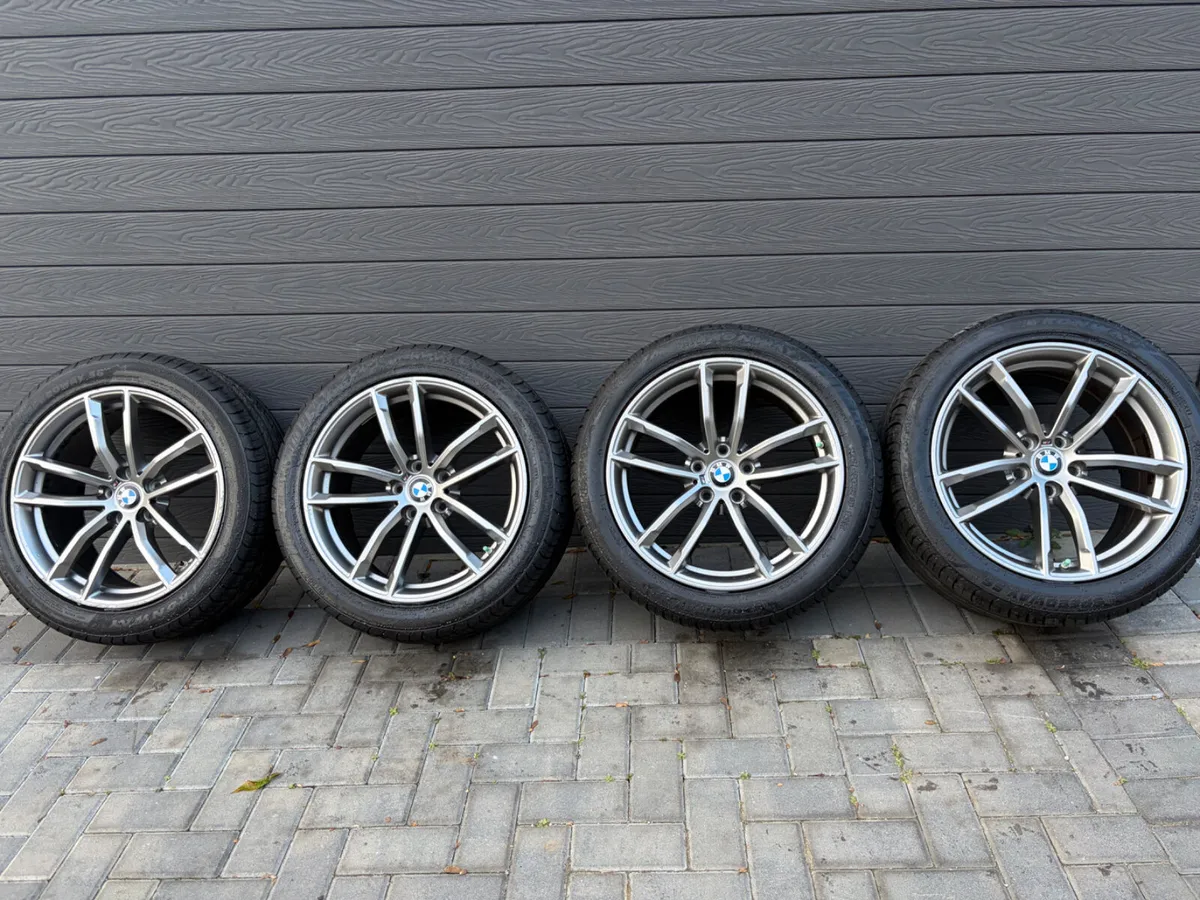 18” GENUINE BMW 3,5 SERIES ALLOY WHEELS & TYRES - Image 2