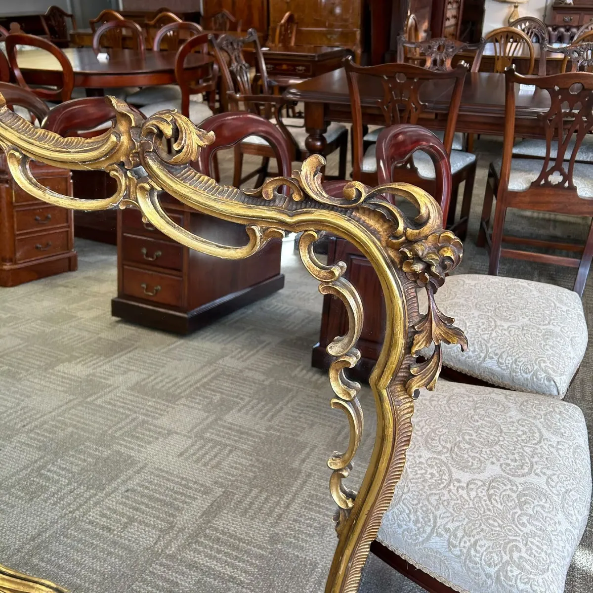 A magnificent large decorative overmantel mirror - Image 3