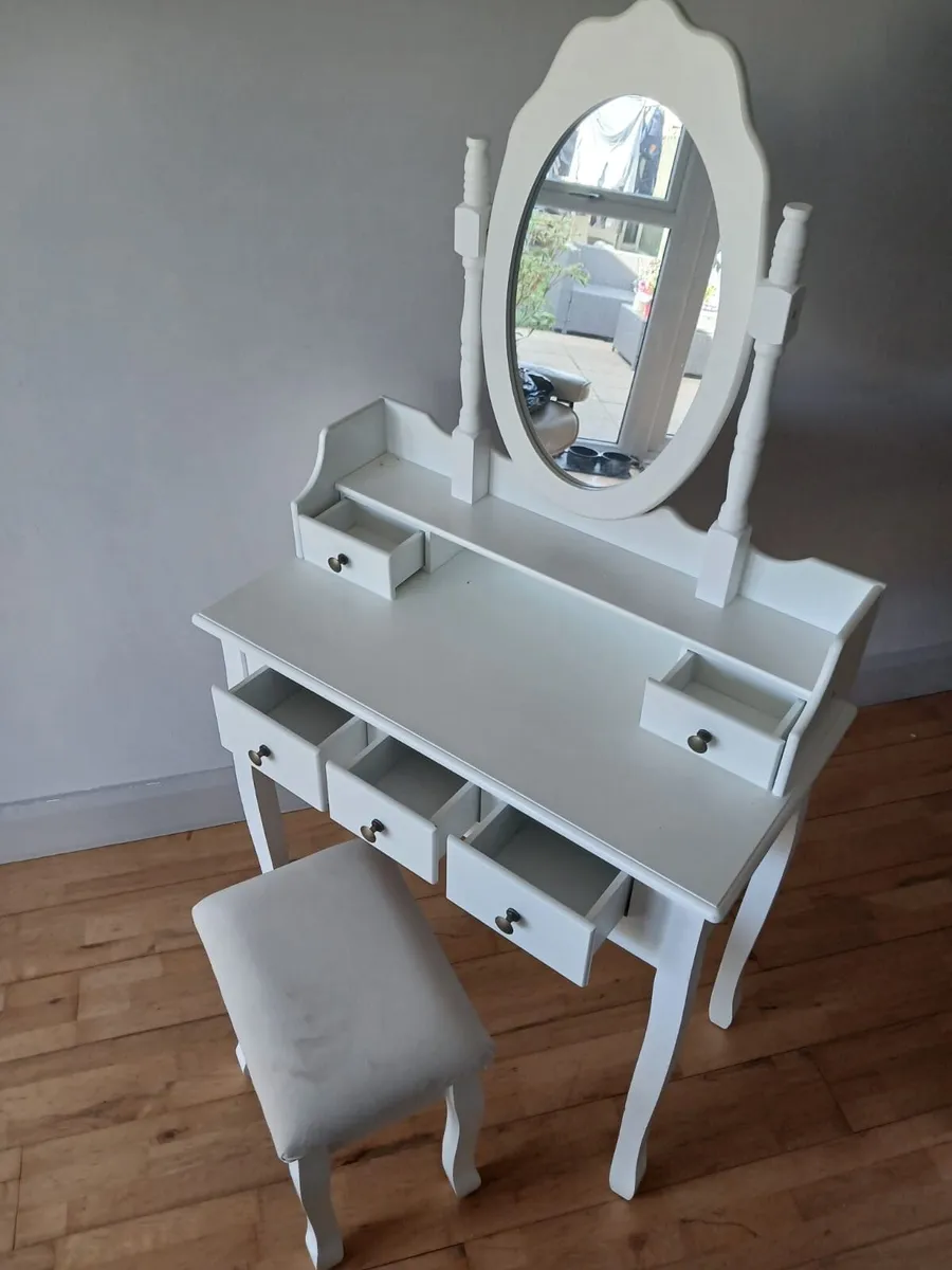 Dressing table and stool - Image 2