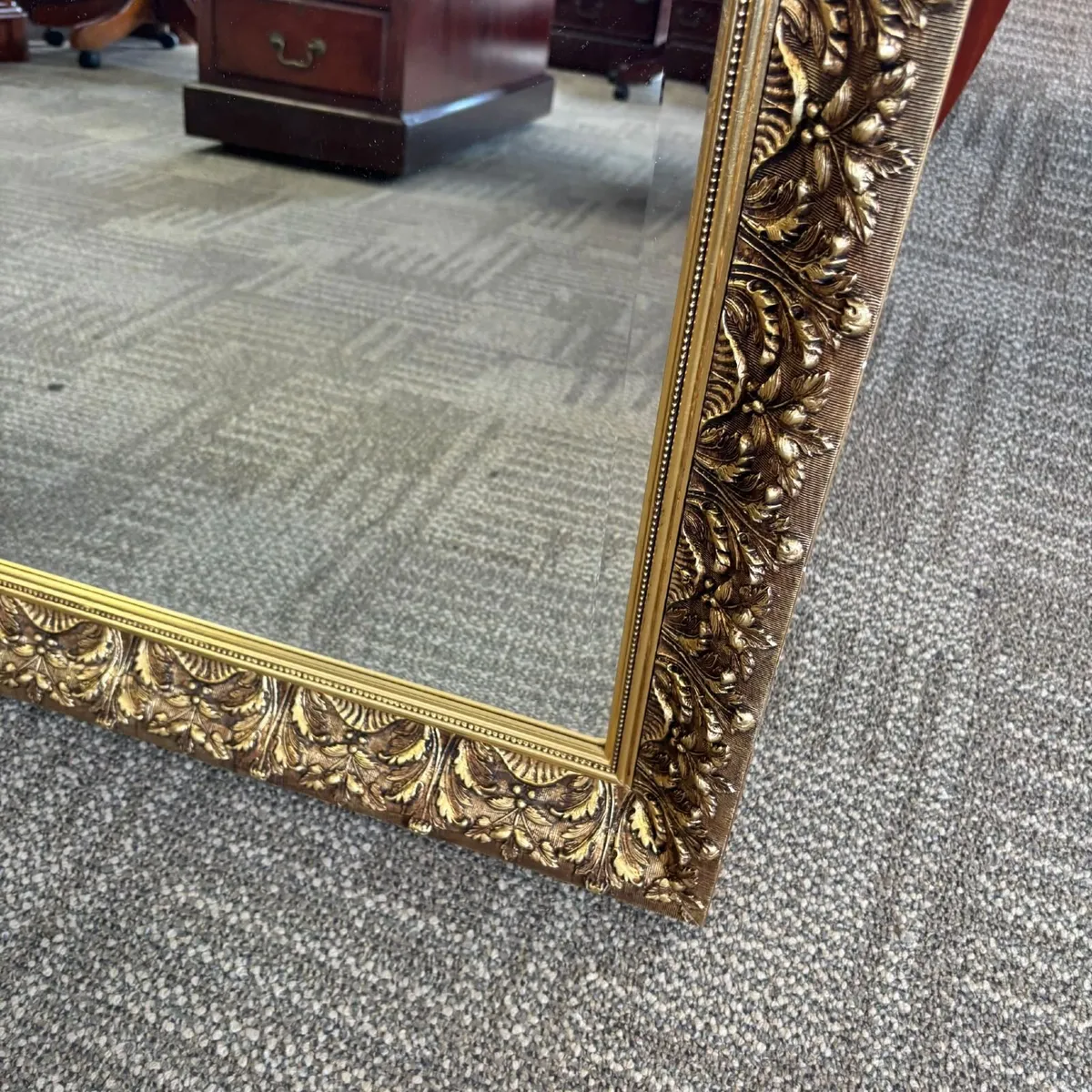 An impressive large rectangular wall mirror featur - Image 4