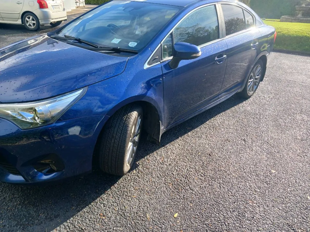 Toyota Avensis - Image 2