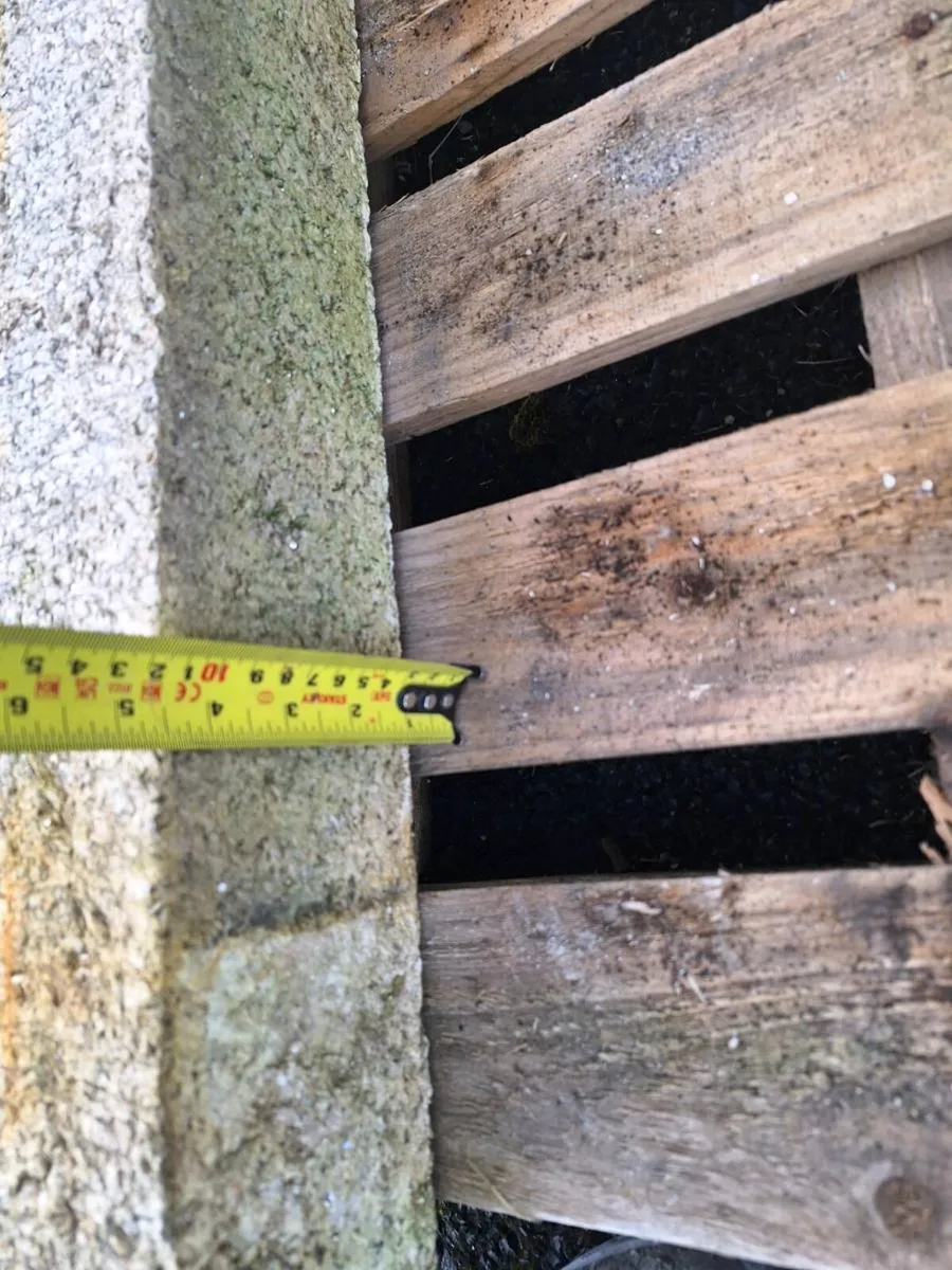 Salvaged granite window cil and lintel - Image 3