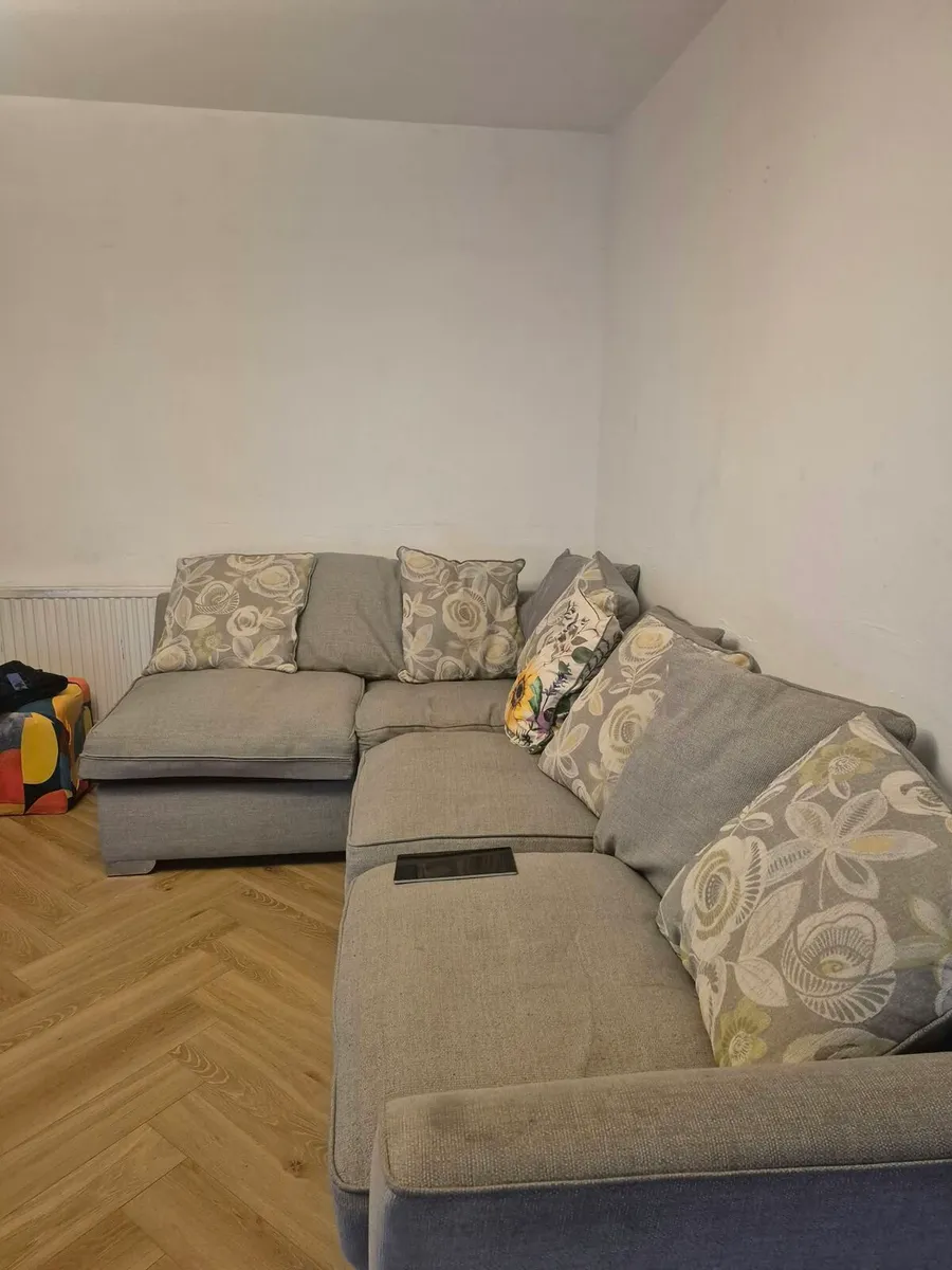Suite - Image 1