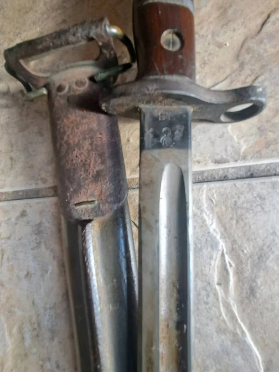 Baynet 1917 W sword with original Holder - Image 4