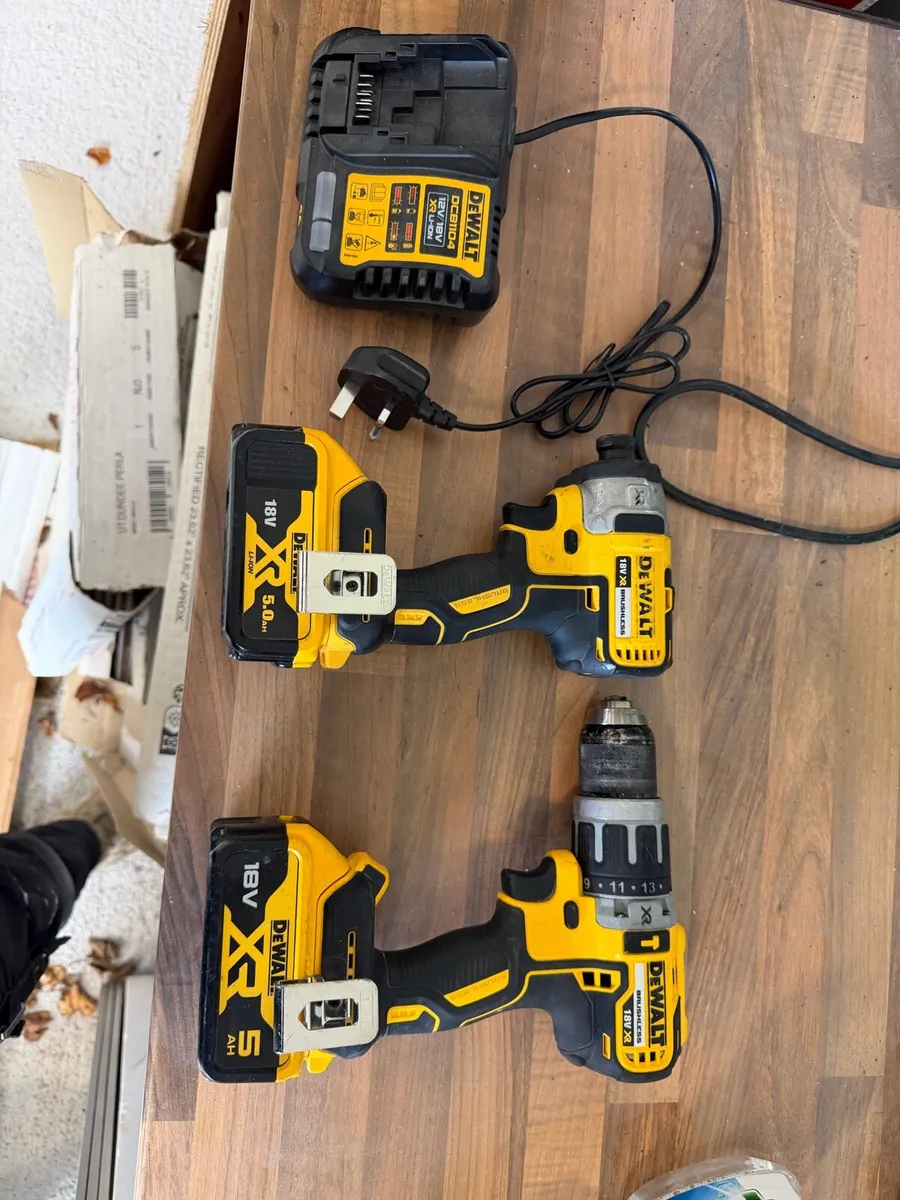 Dewalt 18v brushless cordless twinpack - Image 1