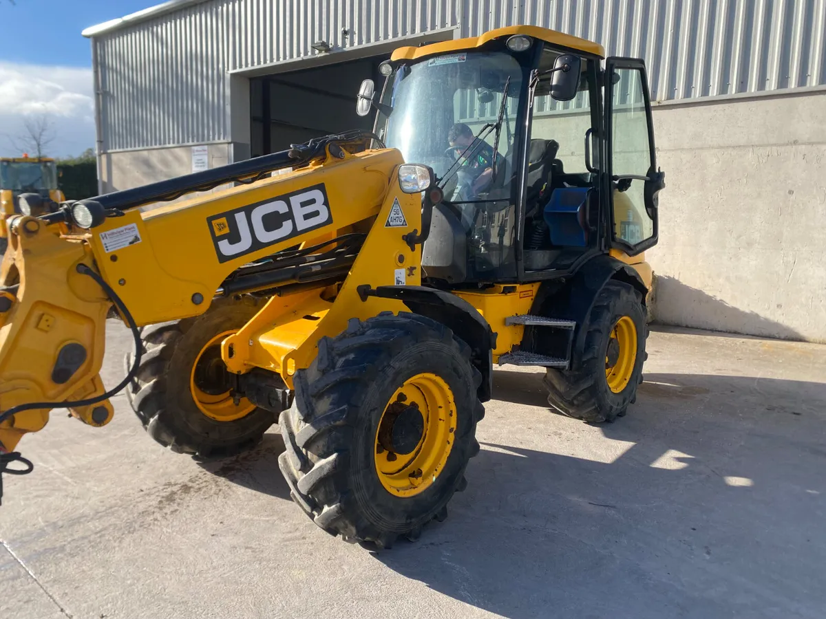 2013 JCB TM220 - Image 2