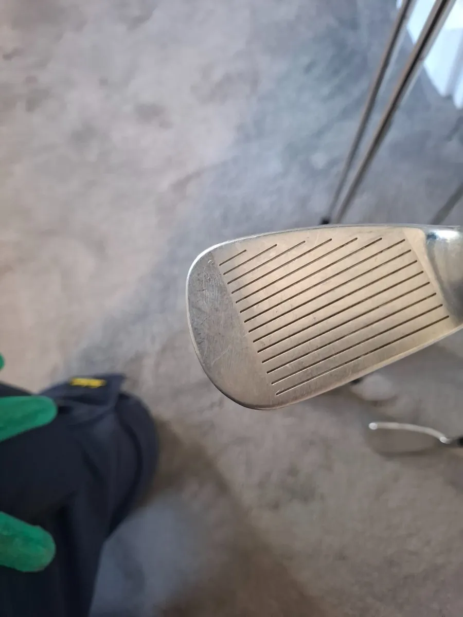 Set Titleist Ap1 716(4-p.w )stiff - Image 3