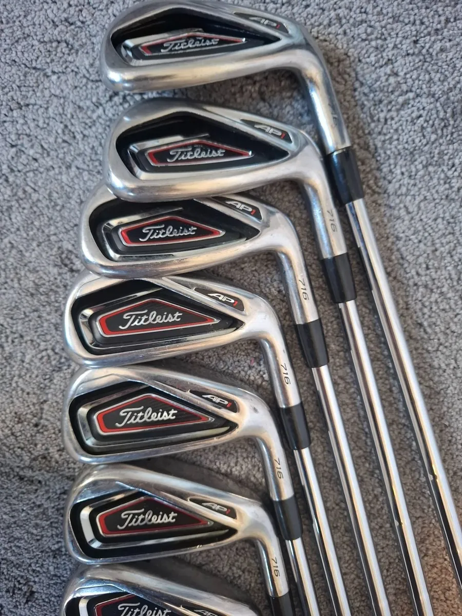 Set Titleist Ap1 716(4-p.w )stiff - Image 2