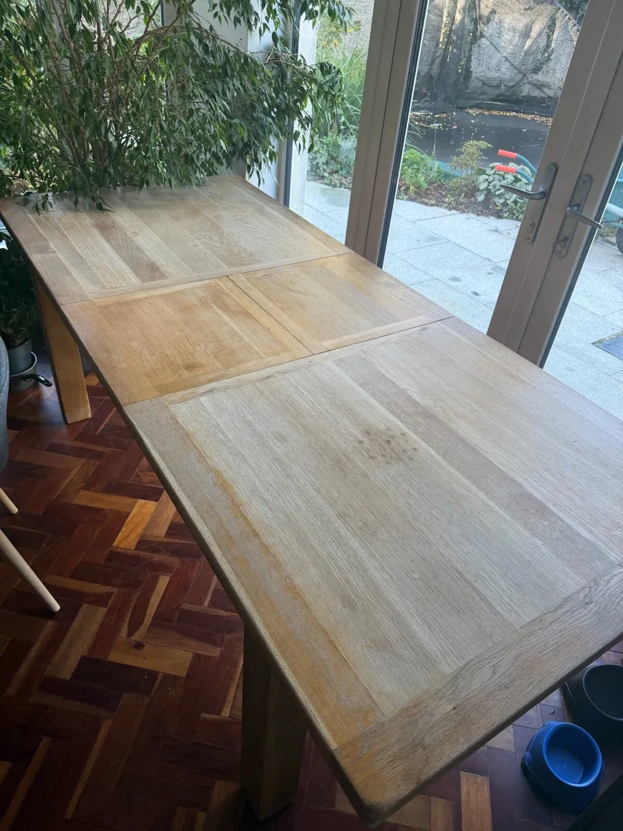 Family dining table - Image 4