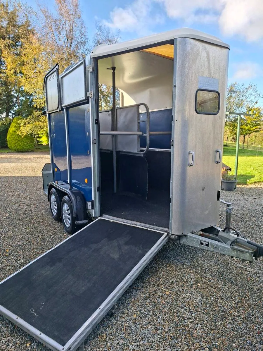Ifor Williams 505 Double Horsebox - Image 2