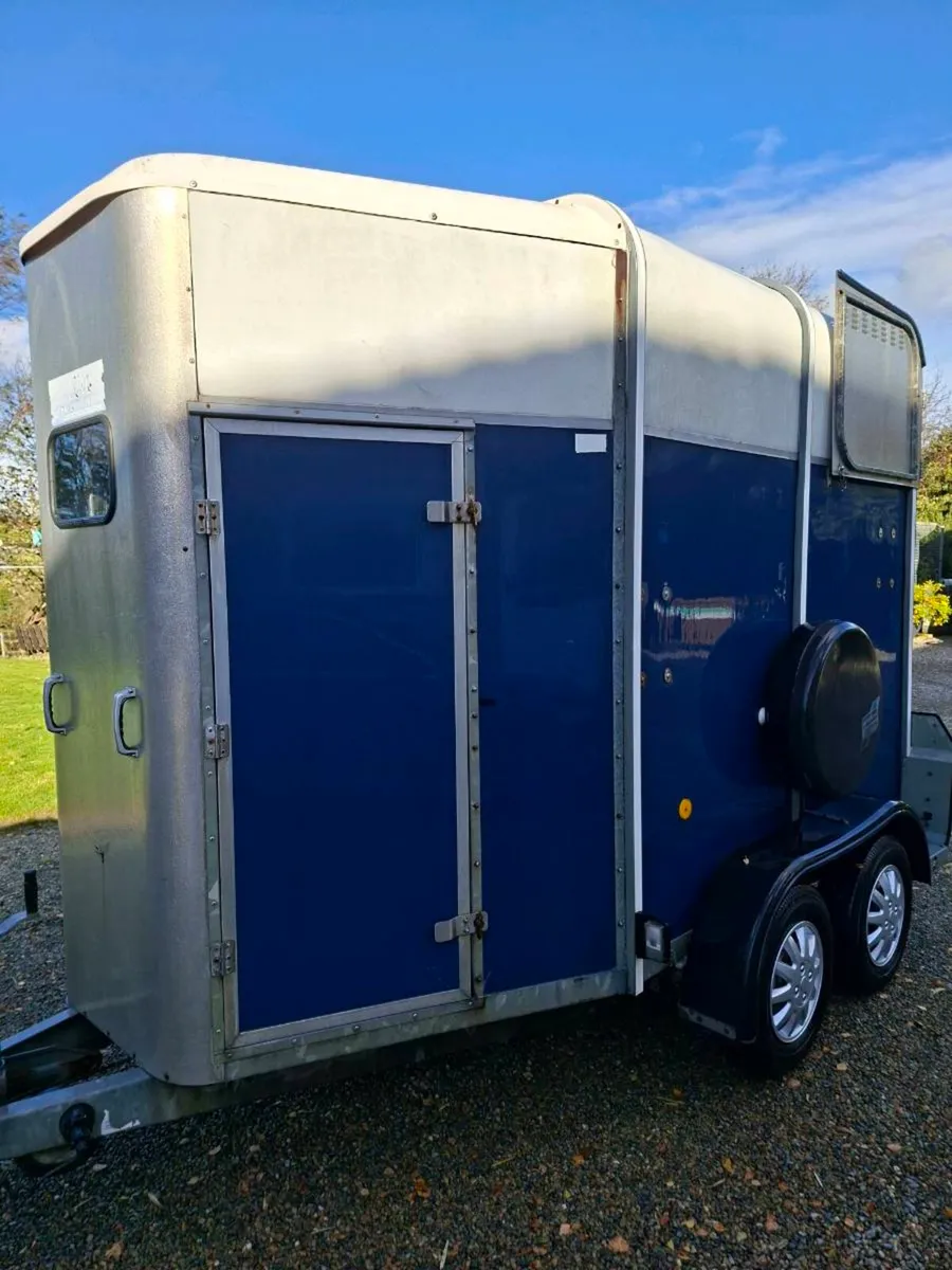 Ifor Williams 505 Double Horsebox - Image 3