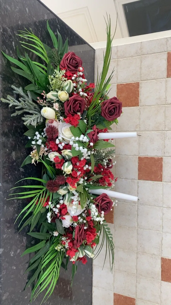 Wedding Bouquets, Flowers and Accessories - Image 4