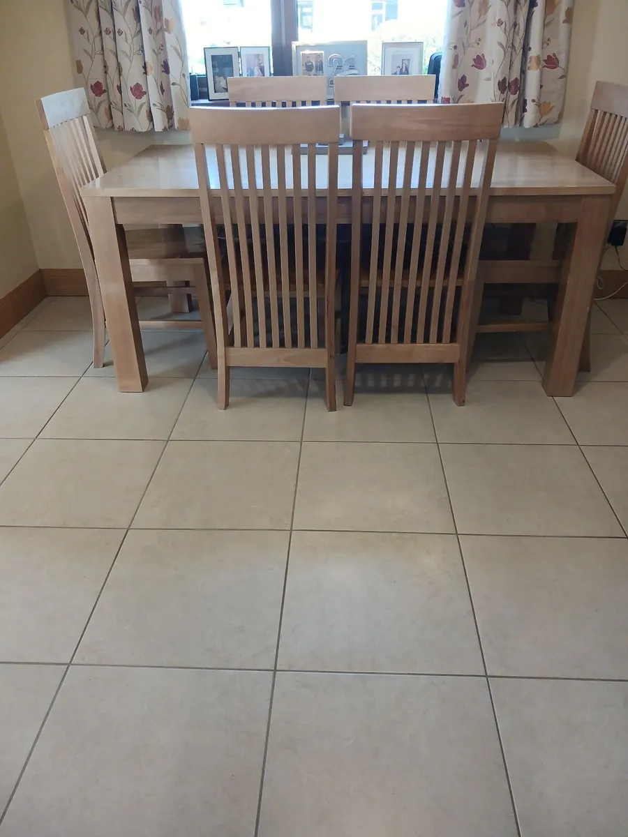 Table and 6 chairs - Image 3