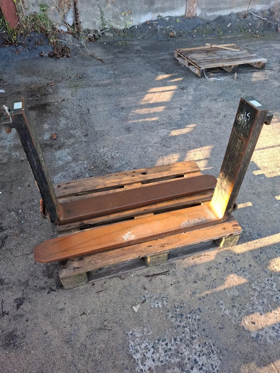 Forks for 5 tonne forklift - Image 1