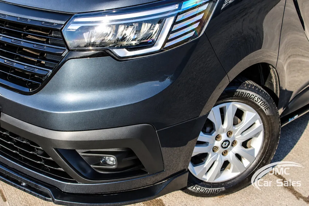 2024 RENAULT TRAFIC SPORT 150BHP - Image 2