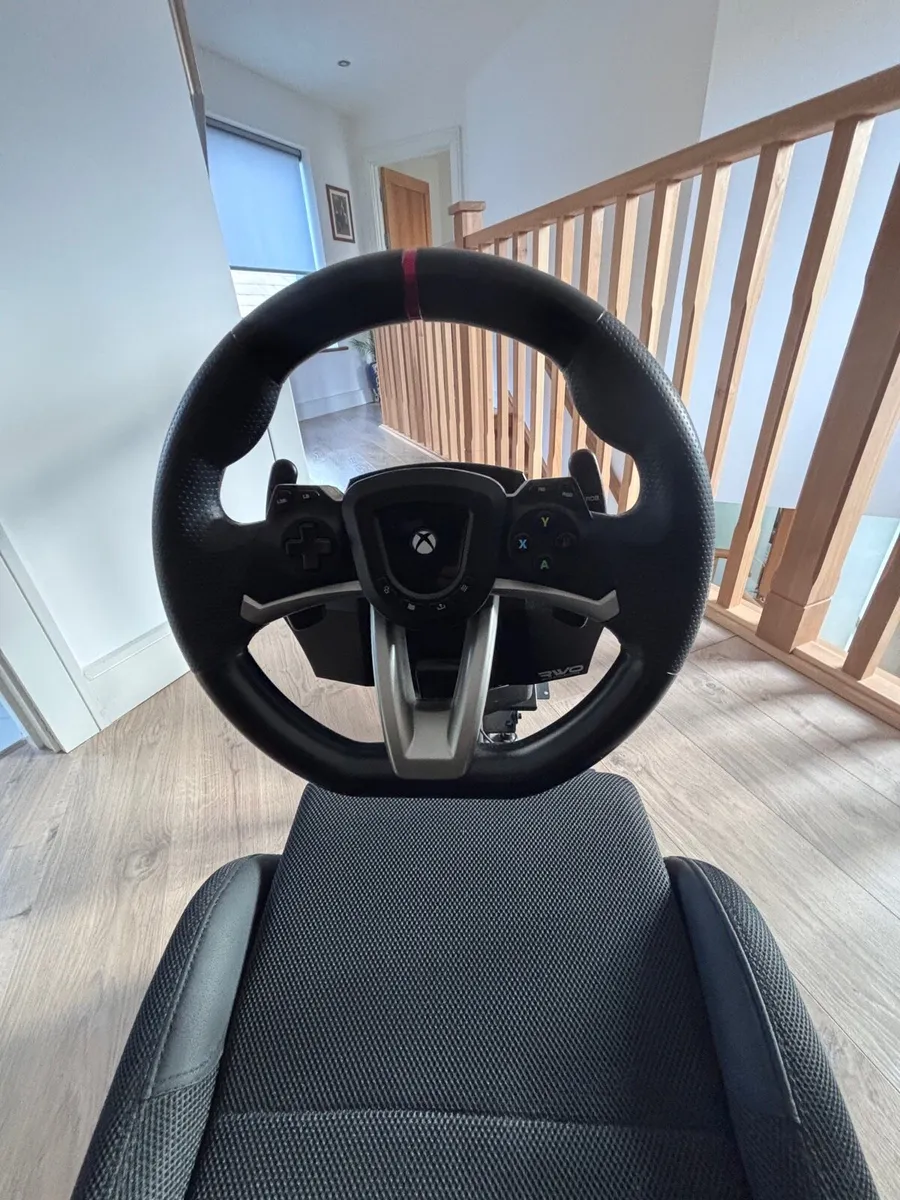 PLAYSEAT EVOLUTION ACTIFIT - Image 4