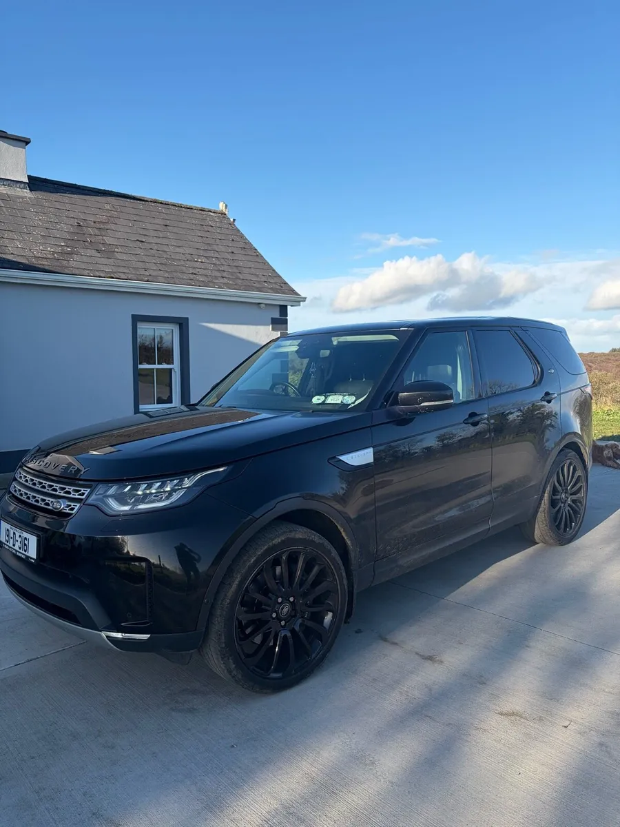 2019 Land Rover discovery top spec - Image 3