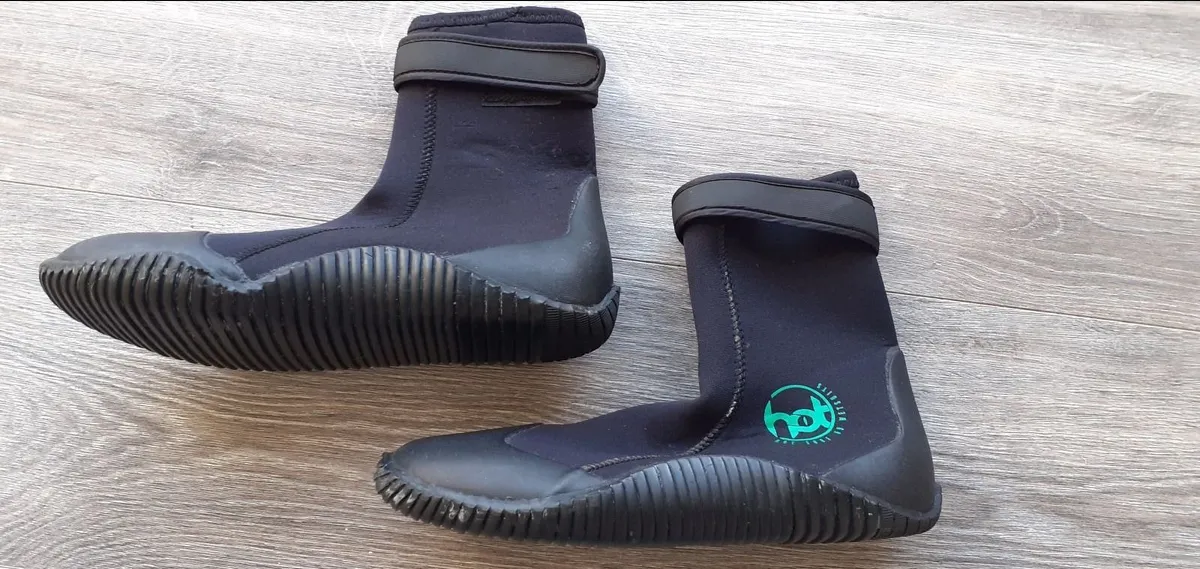 Swim booties - Image 1