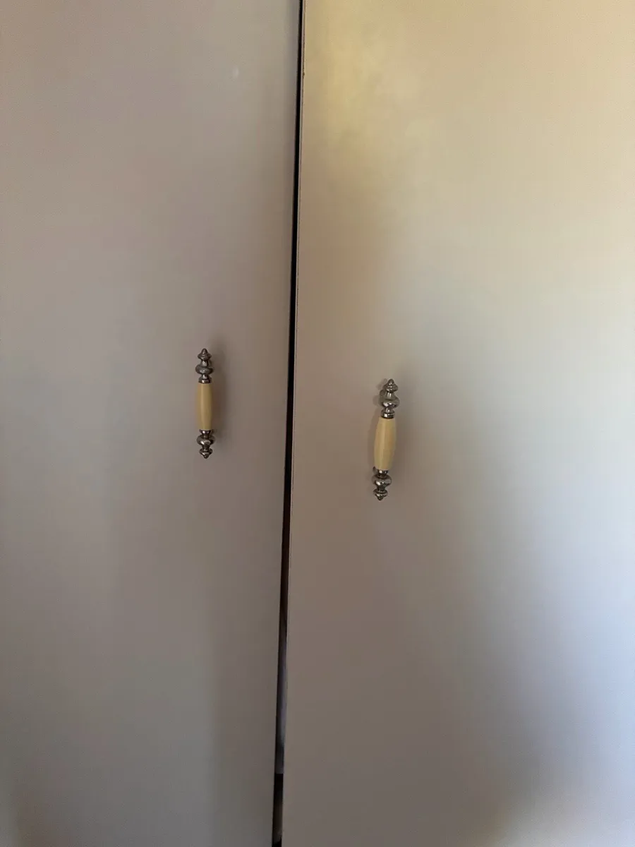 Wardrobe - Image 2